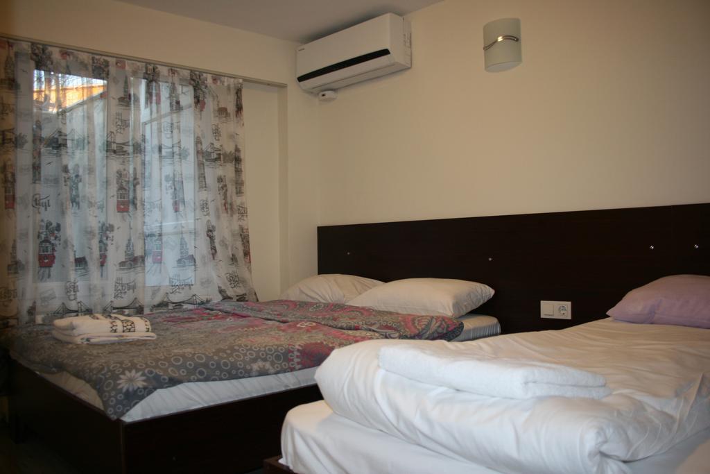 Mete Apartments Istanbul Room photo